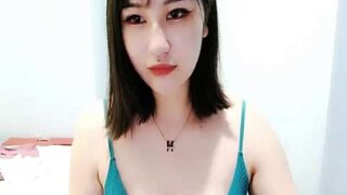 Ella_EllaXX naked stripping on cam for live sex video chat