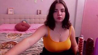 KeiraSoftX naked stripping on cam for live sex video chat