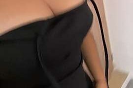 KloeGrace naked stripping on cam for live sex video chat