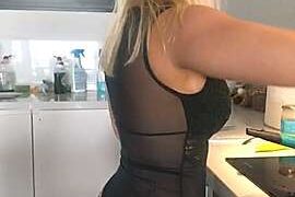 LEXY_Raia naked stripping on cam for live sex video chat