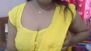 rose699papre naked stripping on cam for live sex video chat