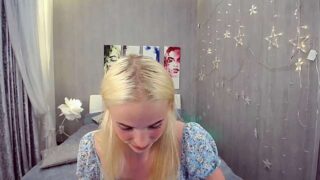 Sindy_Green naked stripping on cam for live sex video chat