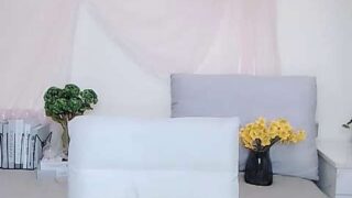 Sweet_Elly_ naked stripping on cam for live sex video chat