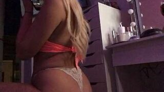 sweetganja18 naked stripping on cam for live sex video chat