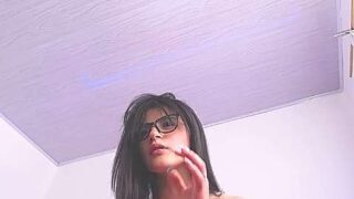sweetiegirl_ naked stripping on cam for live sex video chat