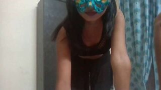 vini_anya naked stripping on cam for live sex video chat