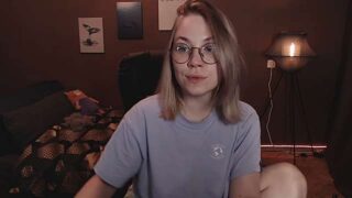 WildF0x naked stripping on cam for live sex video chat
