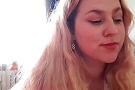 CurlyJulia naked stripping on cam for live sex video chat
