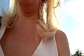 DisweetQlove naked stripping on cam for live sex video chat