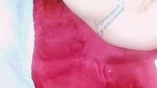 Imannejulienne naked stripping on cam for live sex video chat