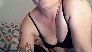 PurePussy naked stripping on cam for live sex video chat
