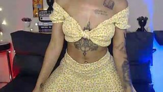_VOGUE_ naked stripping on cam for live sex video chat
