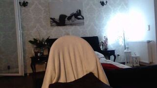 ComeToMeHoney naked stripping on cam for live sex video chat