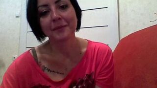 Eugeniya_Ross naked stripping on cam for live sex video chat
