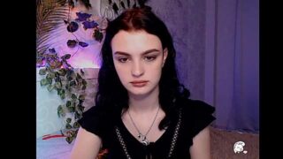 _HotVaillet_ naked stripping on cam for live sex video chat