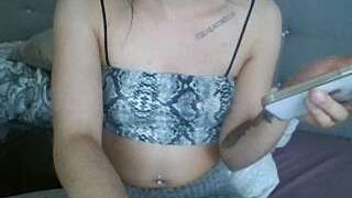 joanaelaa naked stripping on cam for live sex video chat