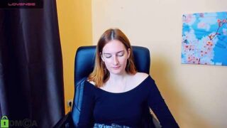 Julya_queen naked stripping on cam for live sex video chat