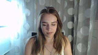 Sabrinabriz naked stripping on cam for live sex video chat