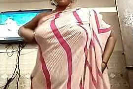 ur_kashish_ naked stripping on cam for live sex video chat
