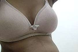 Arpeeta1995 naked stripping on cam for live sex video chat