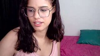 baby_fantasy naked stripping on cam for live sex video chat