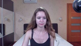 CassandraBlare naked stripping on cam for live sex video chat