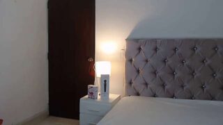 d_briseida8 naked stripping on cam for live sex video chat