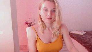 ElizabethDane7 naked stripping on cam for live sex video chat