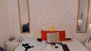 Lucy_Rose_1 naked stripping on cam for live sex video chat