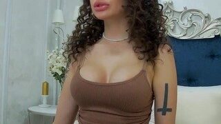 Naomi Posh nude on webcam in her Live Sex Chat