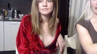 Naomi_Sanders naked stripping on cam for live sex video chat