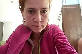 redtemtation naked stripping on cam for live sex video chat