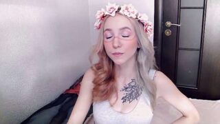 Sabrina_Deville naked stripping on cam for live sex video chat