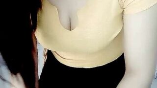 sarahoney668 naked stripping on cam for live sex video chat