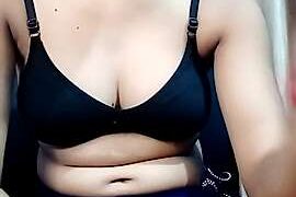 Sotanbhabhi naked stripping on cam for live sex video chat