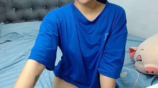 Yuki_Nagato168 naked stripping on cam for live sex video chat