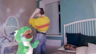CrystalFoxie naked stripping on cam for live sex video chat