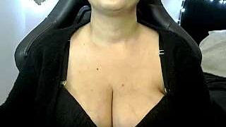 HotWife-chubby naked stripping on cam for live sex video chat