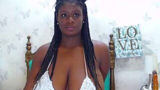 jessicasaenz_ naked stripping on cam for live sex video chat