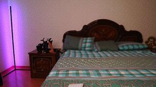 Mia_sweeet_mia naked stripping on cam for live sex video chat