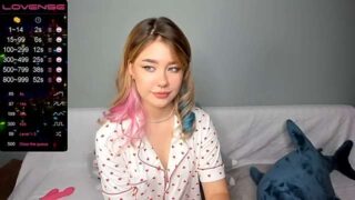 yo1ove naked stripping on cam for live sex video chat