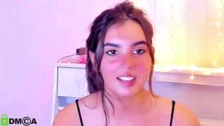 VERONIKA_NIKA naked stripping on cam for live sex video chat