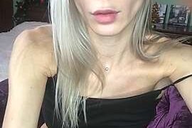 MillanaCute naked stripping on cam for live sex video chat