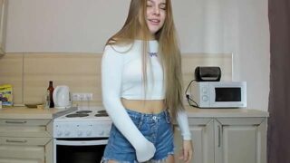 PikiLay naked stripping on cam for live sex video chat