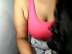 Srilankan_Model_Studio naked stripping on cam for live sex video chat