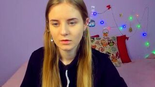 CeceliaGonz nude on webcam in her Live Sex Chat