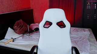 Ella-Gartner naked stripping on cam for live sex video chat