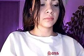 Isa_999 naked stripping on cam for live sex video chat