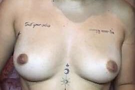 LaLunaHot naked stripping on cam for live sex video chat