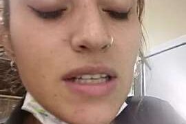 valery_gonsalez20 naked stripping on cam for live sex video chat